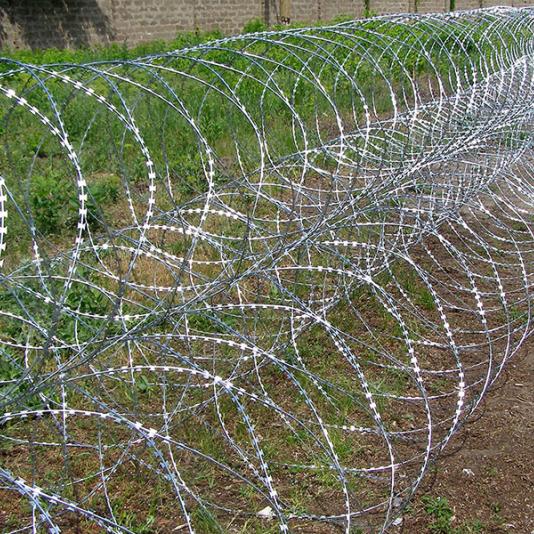 Пирамидальный барьер Кайман